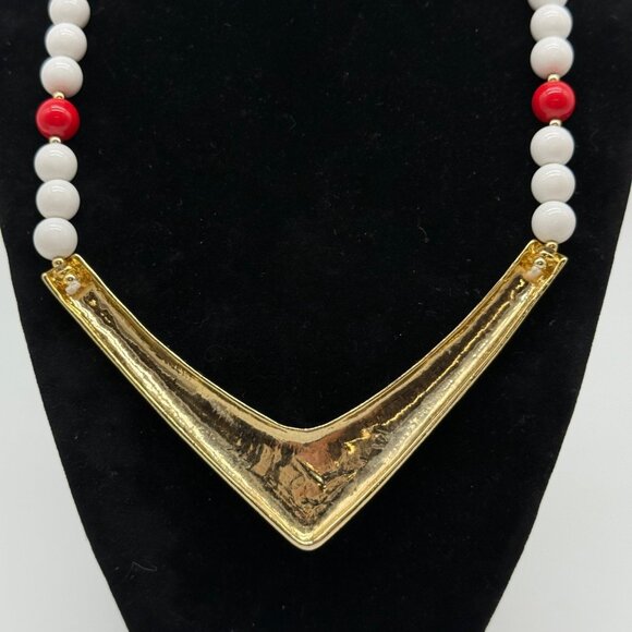 Vintage Red & White Enamel Beaded Necklace With Gold-Tone V-Shaped - Picture 6 of 9